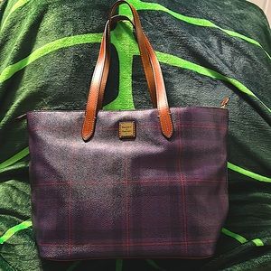 Dooney & Bourke Purple plaid large tote like new.